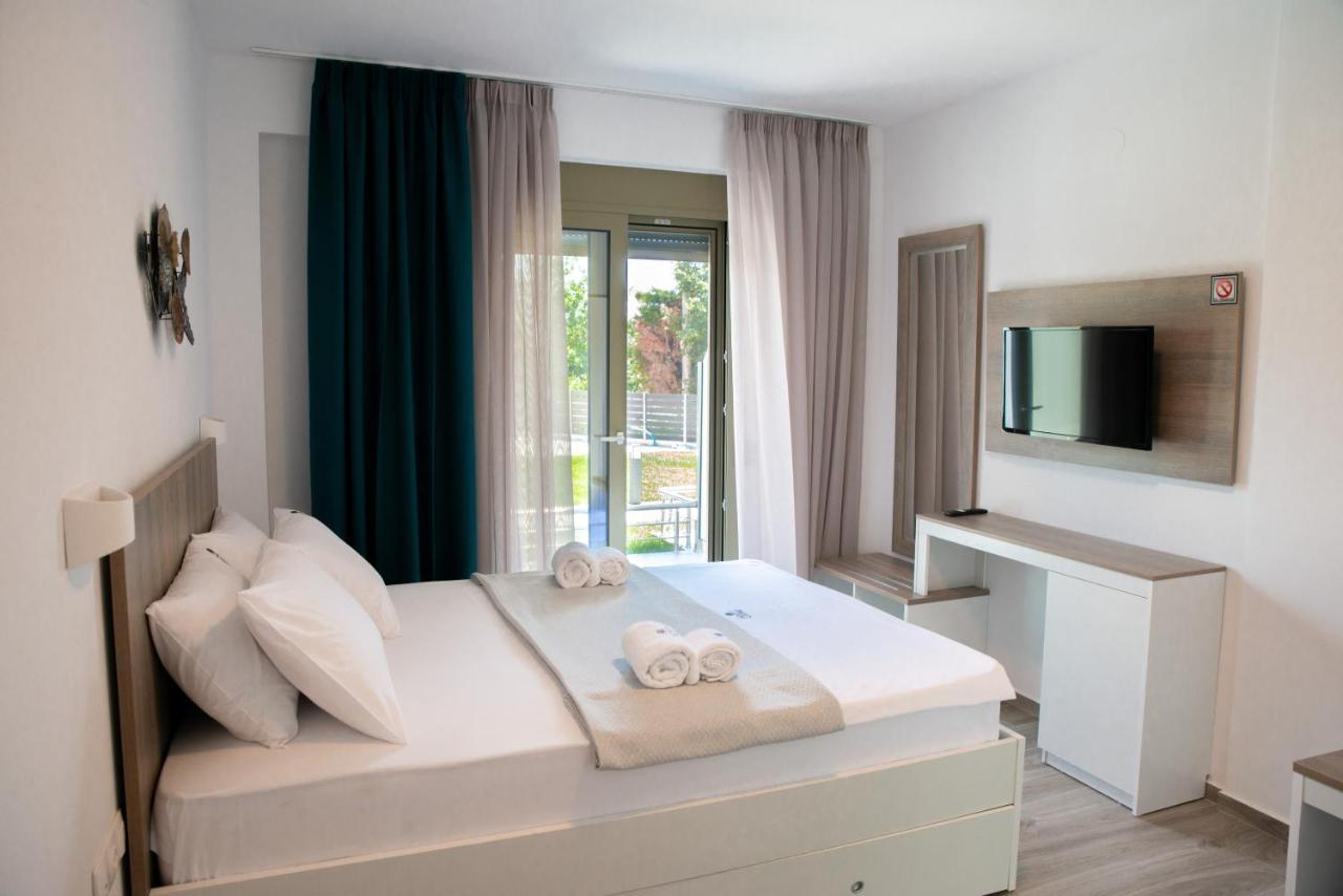Oliva Suites Nikiti  Exterior photo