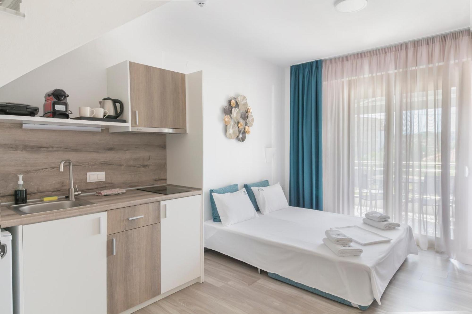 Oliva Suites Nikiti  Exterior photo
